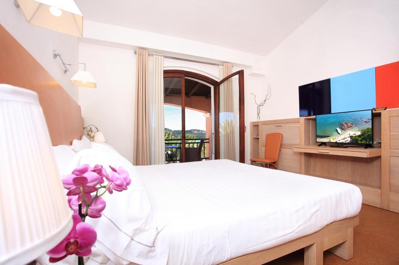 Hotel Le Ginestre Porto Cervo Eksteriør billede